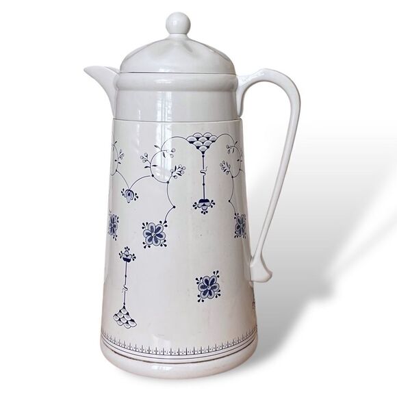 Vintage AK Das Finlandia Blue White Floral Pattern Thermal Vacuum Carafe 1.0L - Picture 2 of 16